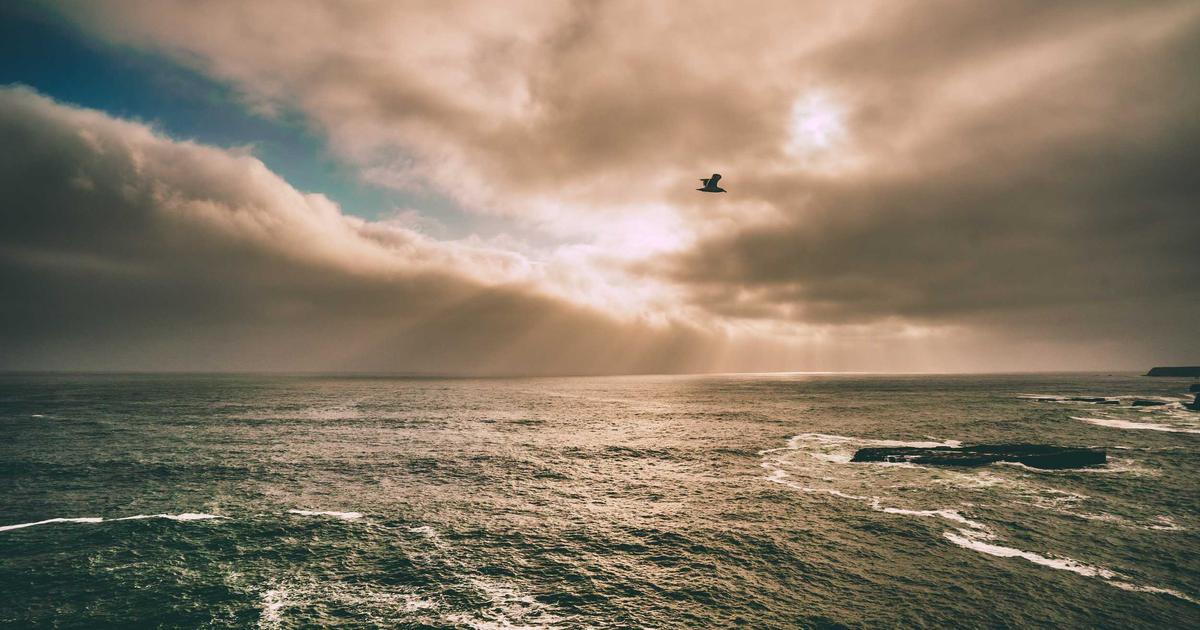 European train station in city centre for budget travel